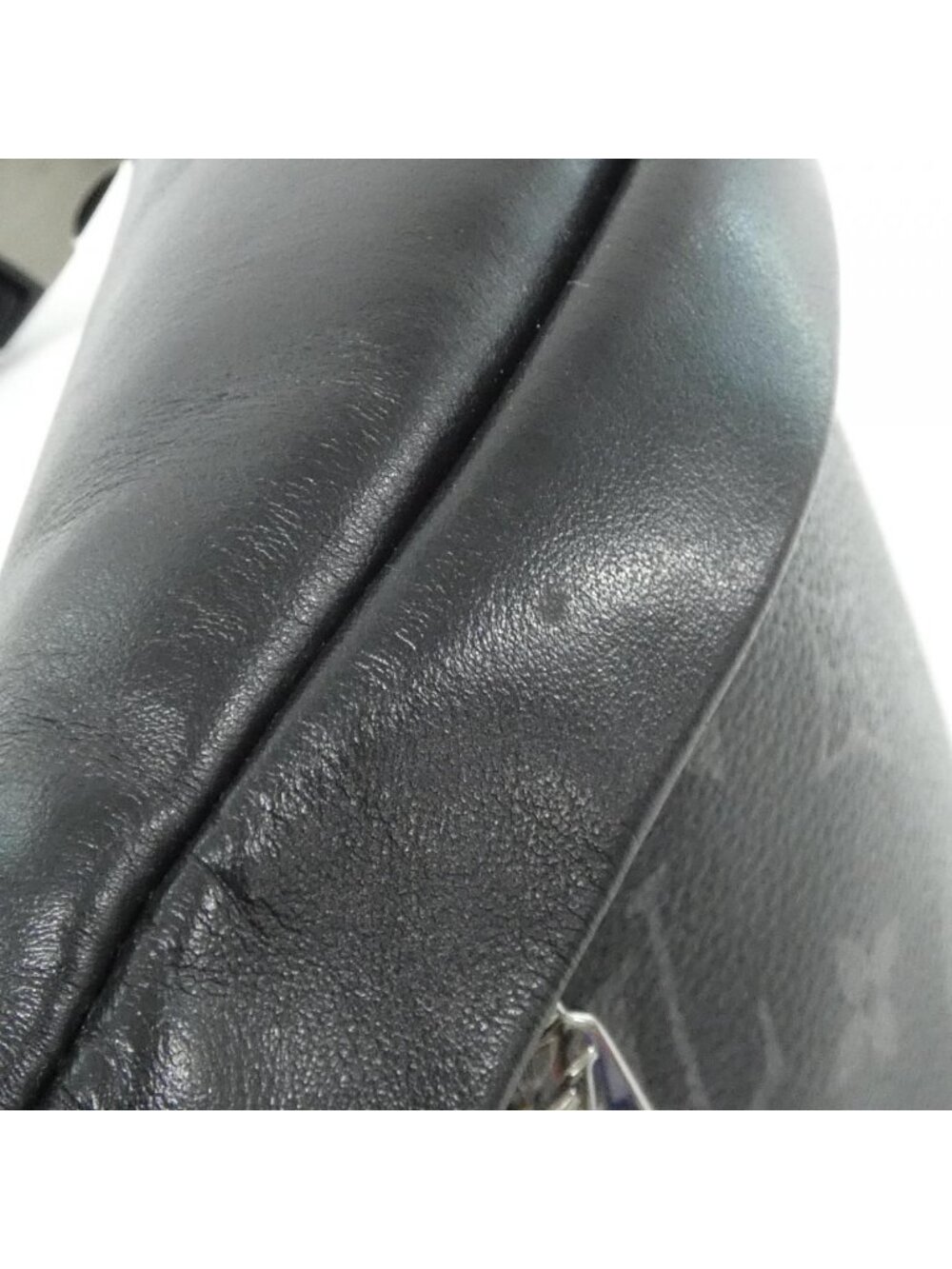 Louis Vuitton Monogram Eclipse Discovery Bum - Picture 7 of 10